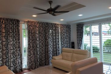 JT1508 - NICE BUNGALOW UNIT AT TAMAN SRI AMPANG FOR SALE