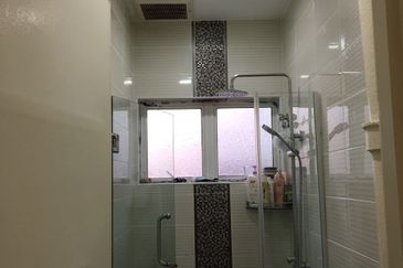 JT1508 - NICE BUNGALOW UNIT AT TAMAN SRI AMPANG FOR SALE