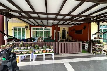 JT1441-SINGLE STOREY BUNGALOW WITH HUGE LAND AT KG BEMBAN MAMBAU SEREMBAN FOR SALE