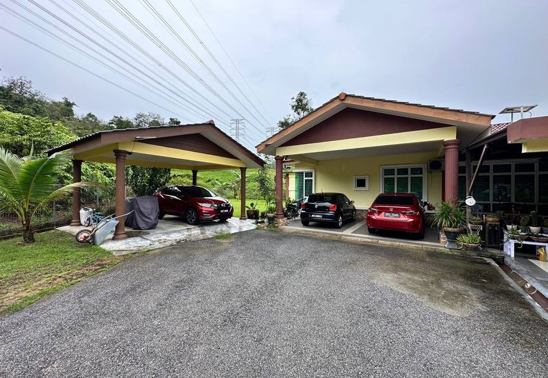 JT1441-SINGLE STOREY BUNGALOW WITH HUGE LAND AT KG BEMBAN MAMBAU SEREMBAN FOR SALE