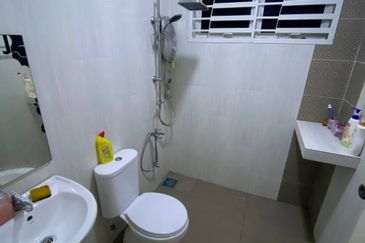 JT1441-SINGLE STOREY BUNGALOW WITH HUGE LAND AT KG BEMBAN MAMBAU SEREMBAN FOR SALE