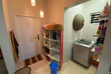 JT1441-SINGLE STOREY BUNGALOW WITH HUGE LAND AT KG BEMBAN MAMBAU SEREMBAN FOR SALE