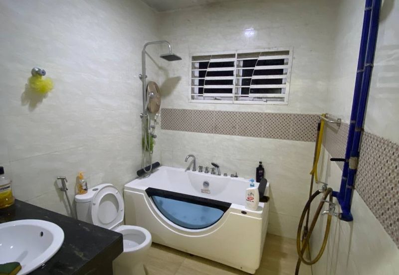 JT1441-SINGLE STOREY BUNGALOW WITH HUGE LAND AT KG BEMBAN MAMBAU SEREMBAN FOR SALE