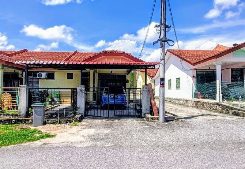 NIA1014d(ok)-END LOT RUMAH TERES SATU TINGKAT DI TAMAN DESA FASA 2 PORT DICKSON UNTUK DIJUAL