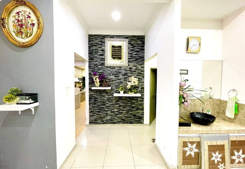 NIA1013F-RUMAH SEMI D CORNER LOT DI WARISAN PUTERI PRESINT 9  SEREMBAN UNTUK DIJUAL