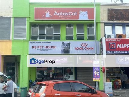 WTS - 2 storey shop lot in Seksyen 3 Bandar Baru Bangi tenanted with good rental yield, Selangor, Bangi