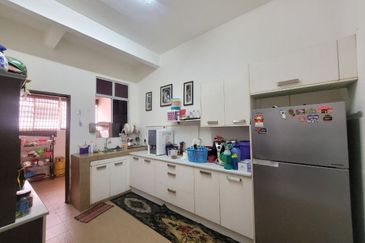 ~ FREEHOLD 2 STOREY TERRACE @ PARK RESIDENCES, BANDAR SPRINGHILL, PORT DICKSON