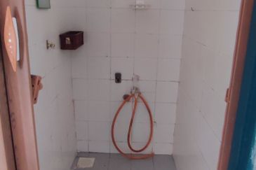 Kajang Mewah Low Cost Flat