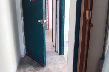 Kajang Mewah Low Cost Flat