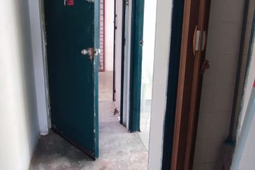 Kajang Mewah Low Cost Flat