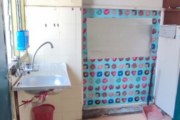 Kajang Mewah Low Cost Flat