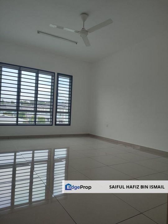 ~ RUMAH TERES DUA TINGKAT UNTUK DI JUAL TIARA SENDAYAN NEGERI SEMBILAN , Negeri Sembilan, Seremban