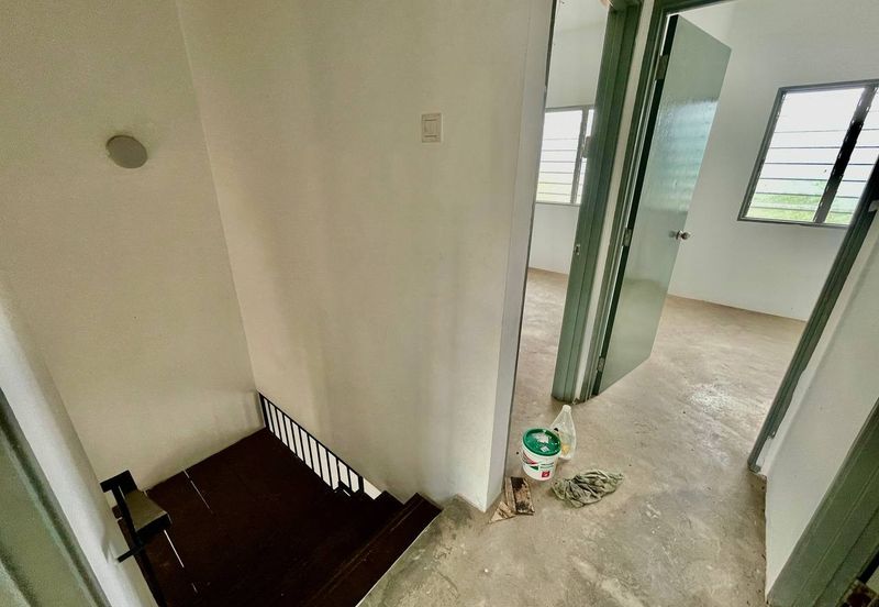 ~ 2 STOREY TERRACE HOUSE UNIT@ BANDAR SPRINGHILL, LUKUT PORT DICKSON FOR SALE