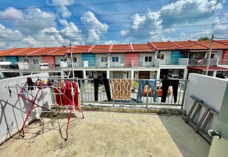 ~ 2 STOREY TERRACE HOUSE UNIT@ BANDAR SPRINGHILL, LUKUT PORT DICKSON FOR SALE