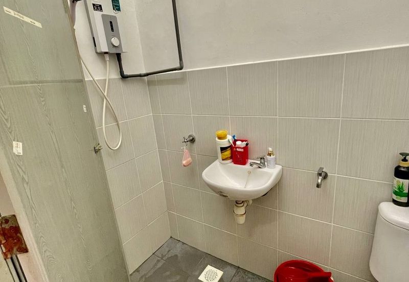 ~ 2 STOREY TERRACE HOUSE UNIT@ BANDAR SPRINGHILL, LUKUT PORT DICKSON FOR SALE