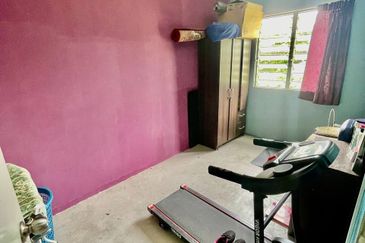 ~ 2 STOREY TERRACE HOUSE UNIT@ BANDAR SPRINGHILL, LUKUT PORT DICKSON FOR SALE