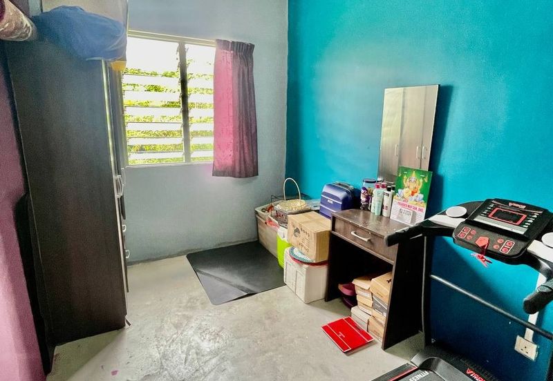 ~ 2 STOREY TERRACE HOUSE UNIT@ BANDAR SPRINGHILL, LUKUT PORT DICKSON FOR SALE