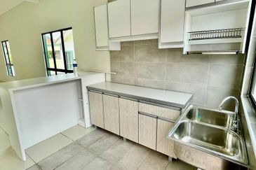 TAMAN BAYU INDERA, LUKUT