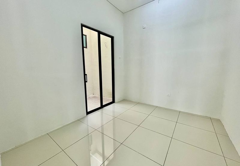 TAMAN BAYU INDERA, LUKUT