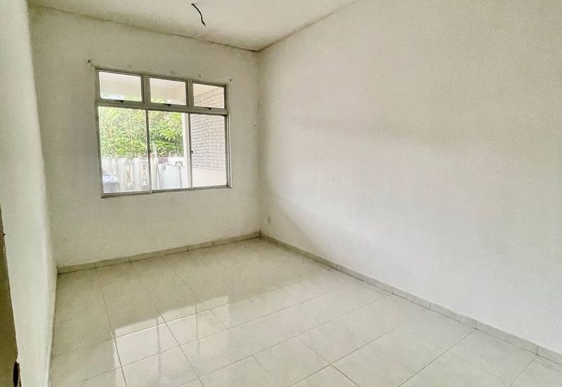 ~ BUMI LOT~TERES SATU TINGKAT TAMAN MUTIARA RANTAU UNTUK DIJUAL