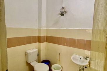 ~ BUMI LOT~TERES SATU TINGKAT TAMAN MUTIARA RANTAU UNTUK DIJUAL