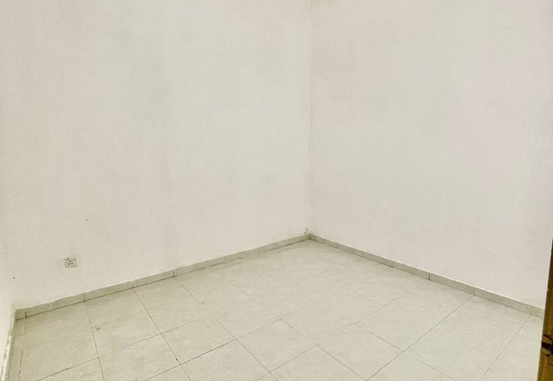 ~ BUMI LOT~TERES SATU TINGKAT TAMAN MUTIARA RANTAU UNTUK DIJUAL