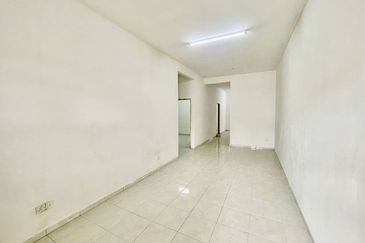 ~ BUMI LOT~TERES SATU TINGKAT TAMAN MUTIARA RANTAU UNTUK DIJUAL