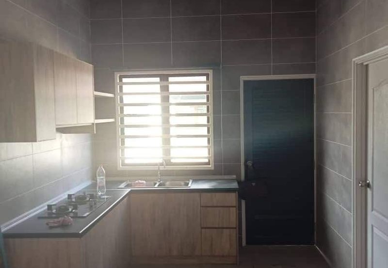 ~ LOT BUMI- UNIT CANTIK SINGLE STOREY TAMAN BAYU INDERA LUKUT PORT DICKSON 