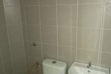 ~ LOT BUMI- UNIT CANTIK SINGLE STOREY TAMAN BAYU INDERA LUKUT PORT DICKSON 