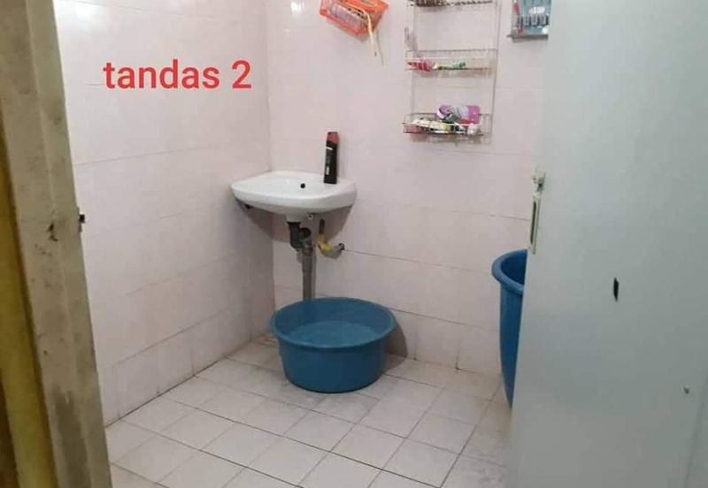 ~ CORNER LOT [NEAR  ECONSAVE LUKUT]  SINGLE STOREY TERRACE HOUSE TAMAN SELASIH LUKUT PORT DICKSON FOR SALE