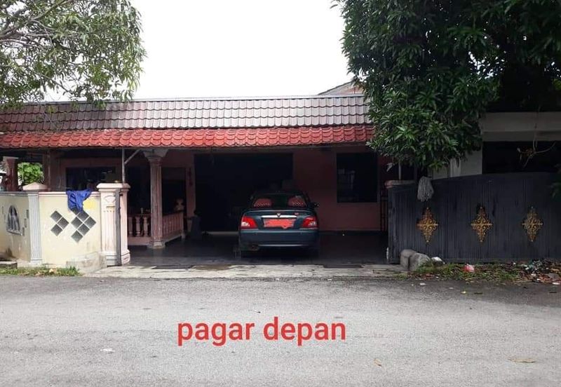 ~ CORNER LOT [NEAR  ECONSAVE LUKUT]  SINGLE STOREY TERRACE HOUSE TAMAN SELASIH LUKUT PORT DICKSON FOR SALE