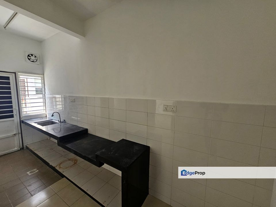 Full loan Cheapest 20x65 2 Storey Terrace for Sale, Specialist Agent, Selangor, Semenyih