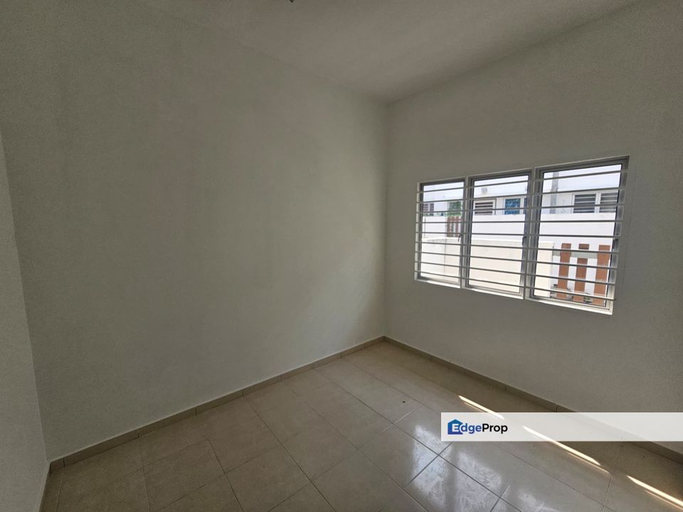 Full loan Cheapest 20x65 2 Storey Terrace for Sale, Specialist Agent, Selangor, Semenyih