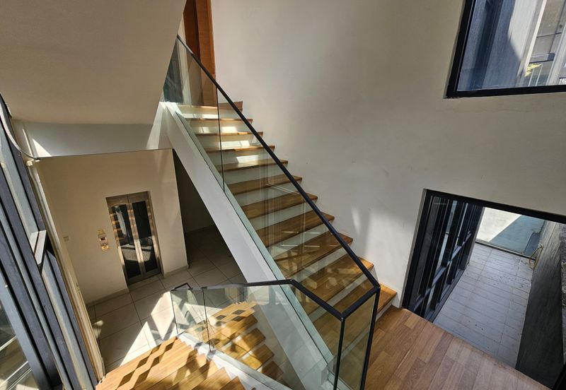 [4 Storey][Below Market] Empire Residence