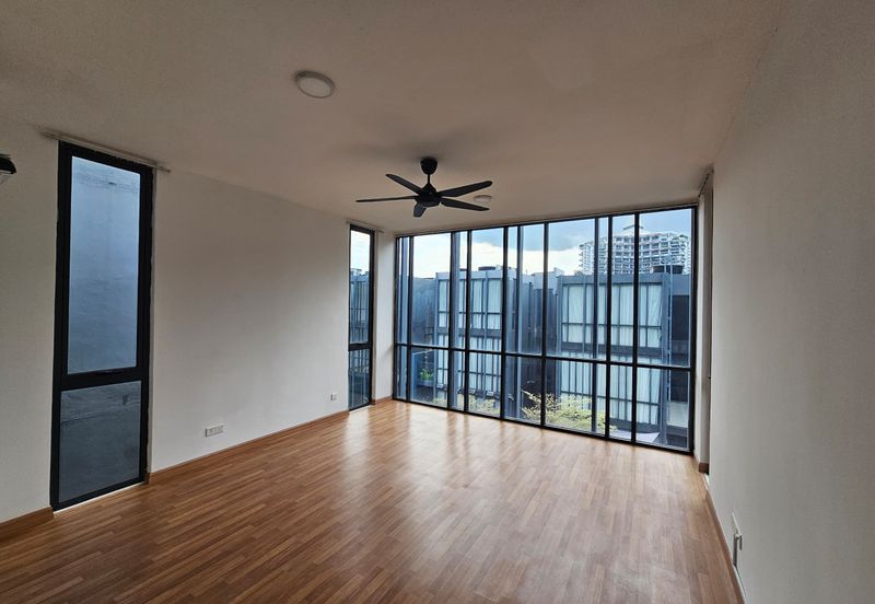 [4 Storey][Below Market] Empire Residence