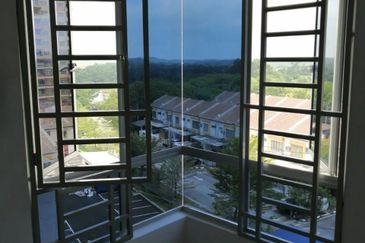 Residensi Laguna Biru 2