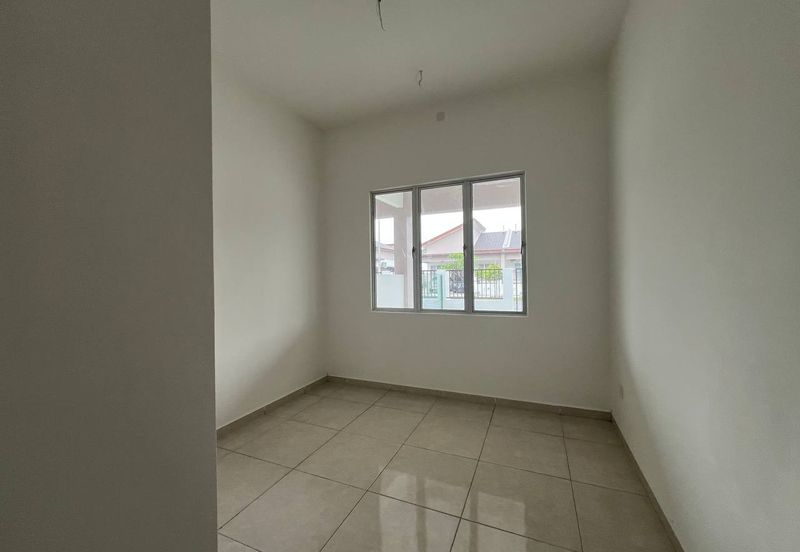 Brand New ‼️ Under Warranty ‼️