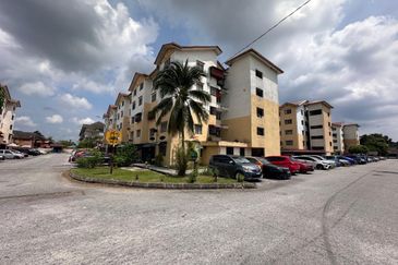 Apartment Cempakapuri