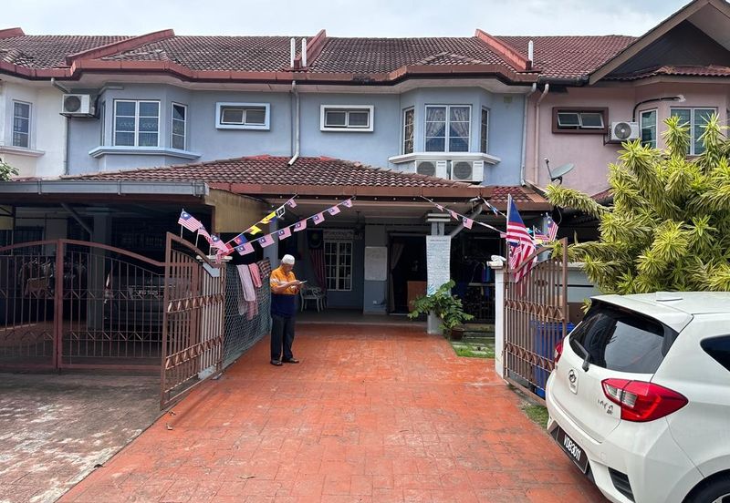  2 Storey Terrace House @ Shah Alam 