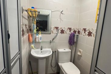  2 Storey Terrace House @ Shah Alam 