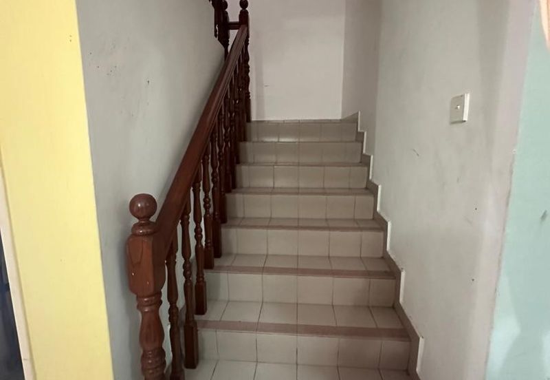  2 Storey Terrace House @ Shah Alam 