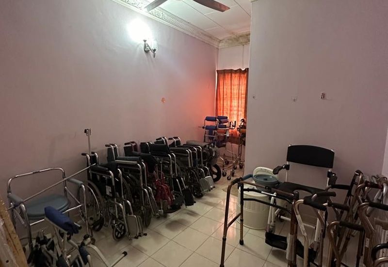  2 Storey Terrace House @ Shah Alam 