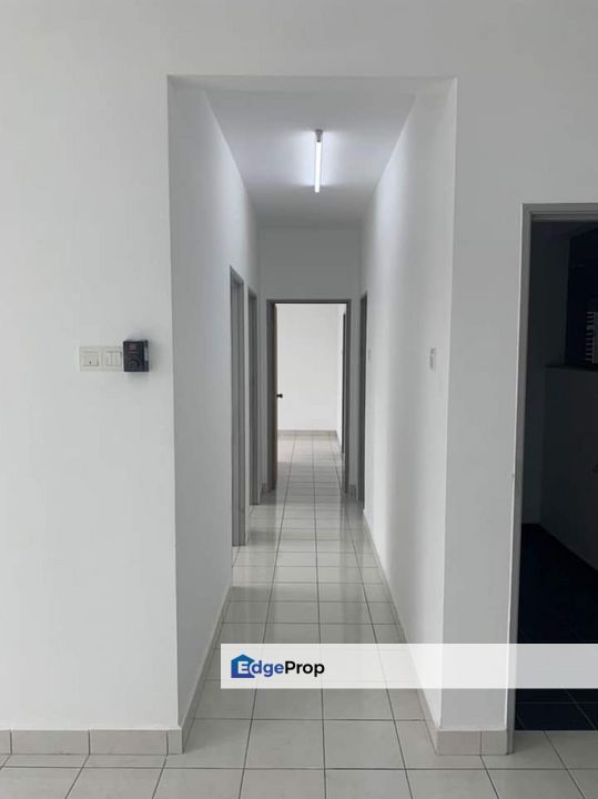 Kemasukan segera ‼️ B'dekatan CIQ🔥B'sebelahan Terminal Larkin , Johor, Johor Bahru