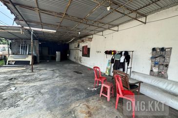 Taman Gembira, Jenjarom