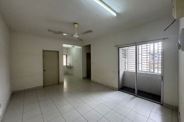 Pangsapuri Akasia, Bandar Botanic