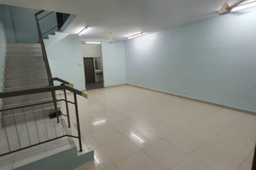 Jalan Setia Perdana BB U13/BD