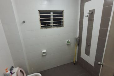 Jalan Setia Perdana BB U13/BD