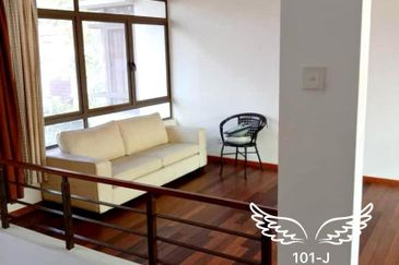 Glenmarie Cove Residence