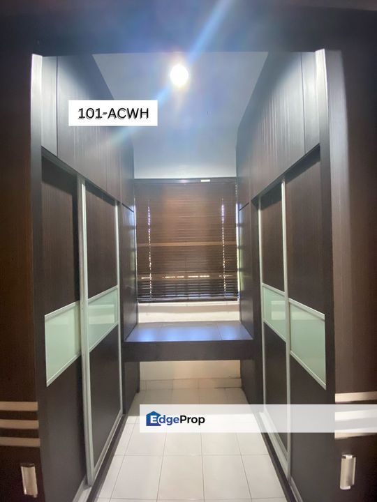 For Sale Taman Klang Utama, Klang Double Storey Corner Renovated Partially furnished, Selangor, Klang