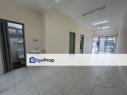 For Sale Felicia Bandar Putera 2, Klang Single Storey Basic Newly painted, Selangor, Klang